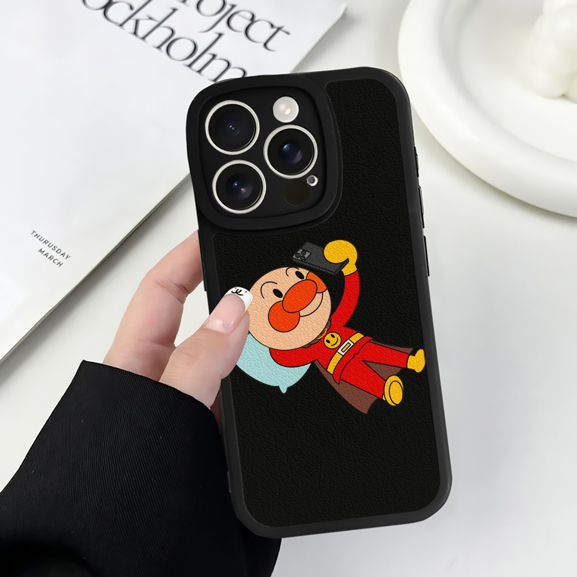 （画像用） アンパンマン Anpanman 【iPhone 16シリーズ対応】シリコンスマホケース（レザー調） 材質：シリコン